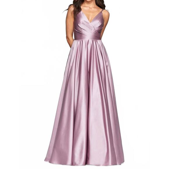 FAVIANA Dresses & Skirts - NEW FAVIANA v-neck pleated satin gown in deep mauve